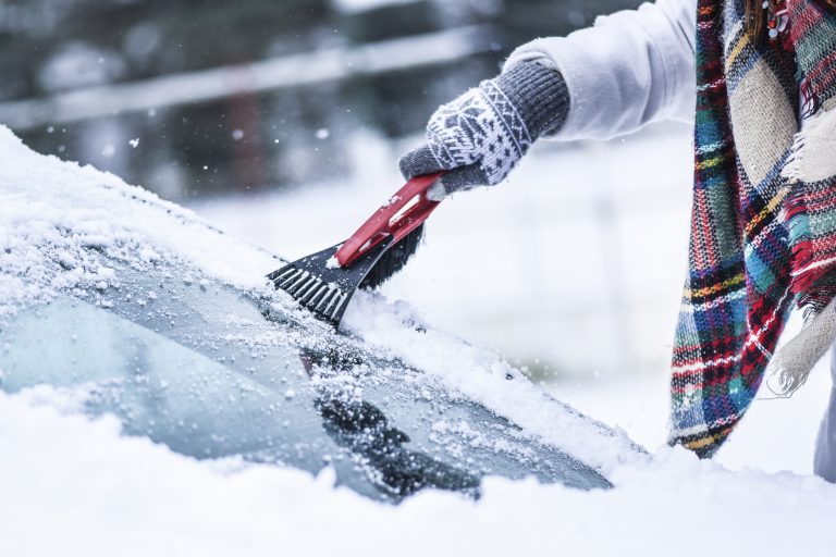 3 Windshield Maintenance Tips for Winter