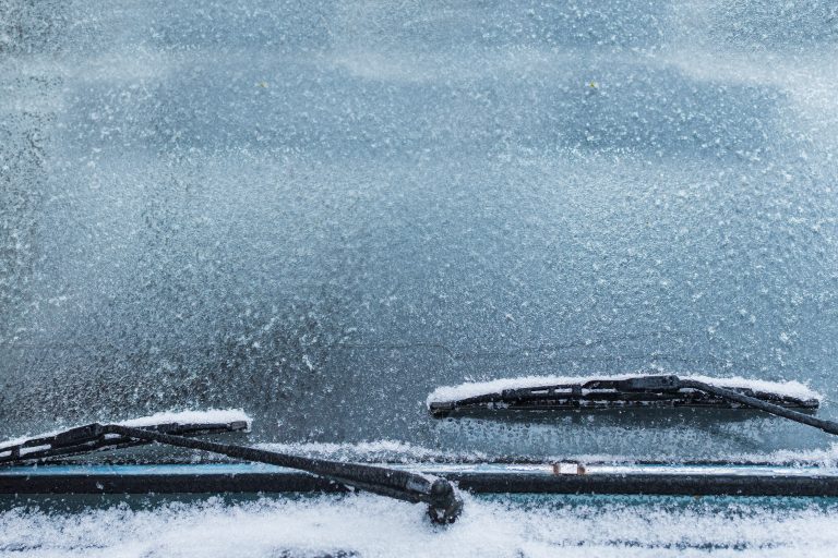 Tips For Quickly Defrosting a Car Windshield